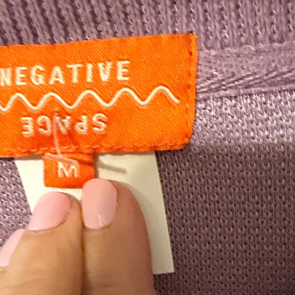 Negative Space Mauve Crewneck Sweater. Med - Picture 4 of 6